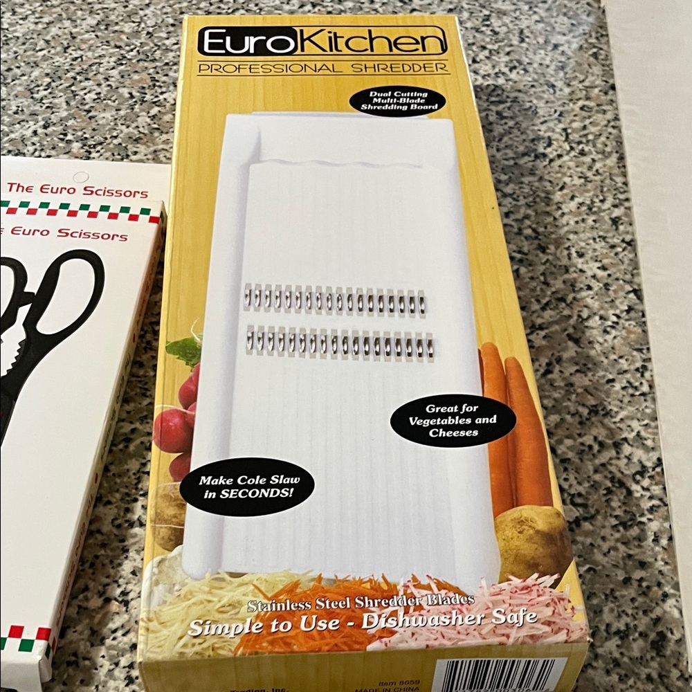 Professional Kitchen Tool Set Shredder, slicer, Peeler - Picture 5 of 8